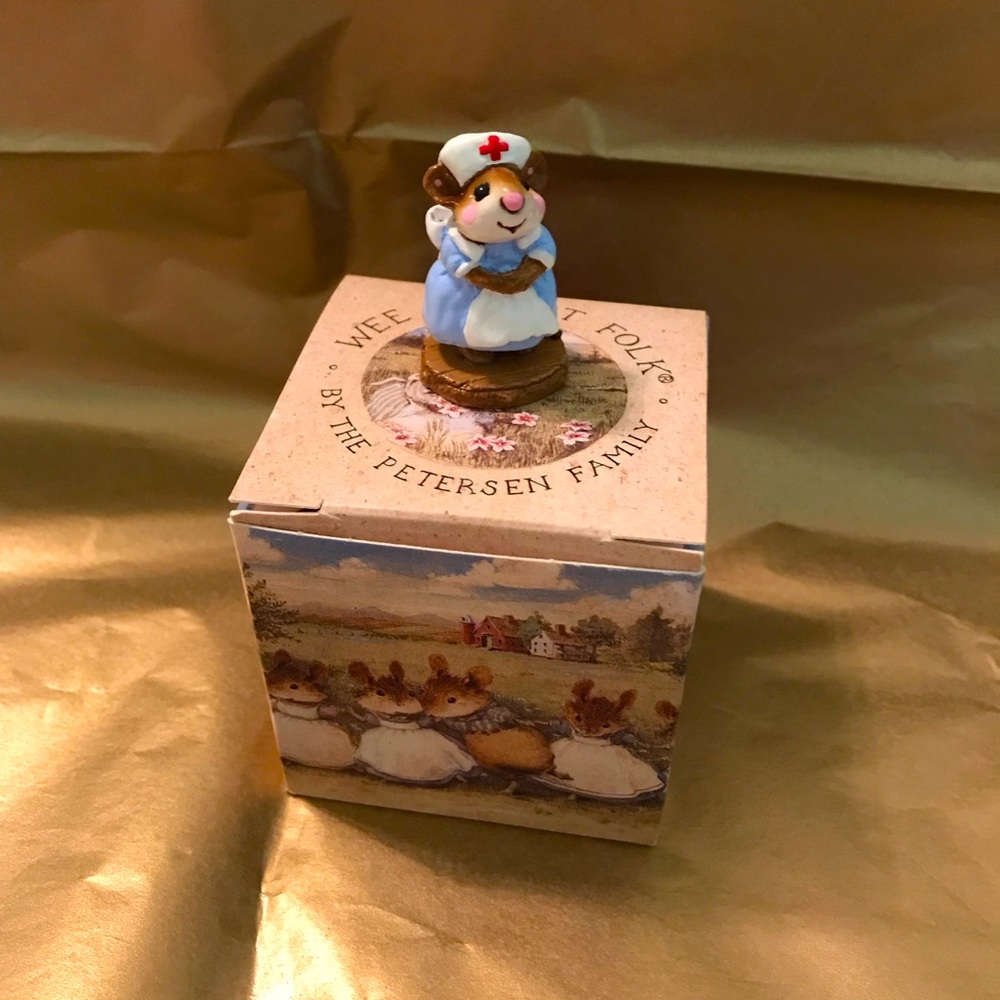 Wee forest folk, M – 95 “Mousey Nurse”- Retired